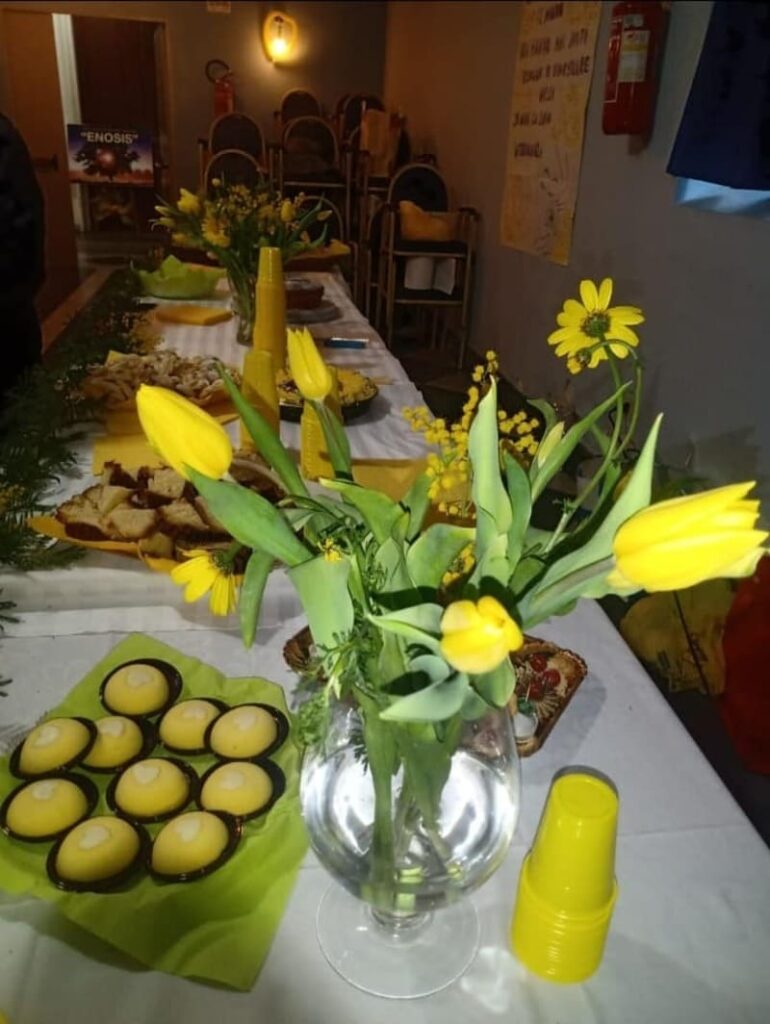 festa della donna abbellimento tavolo dolci