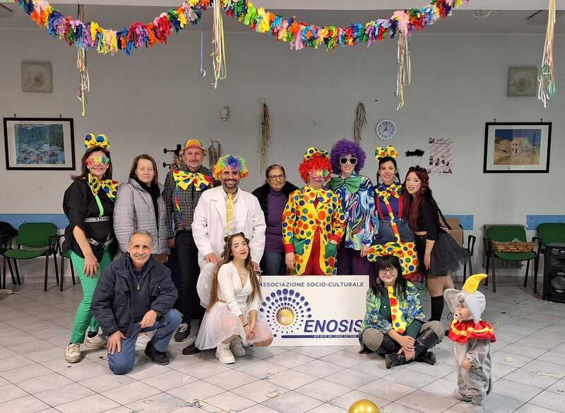 foto gruppo enosis carnevale